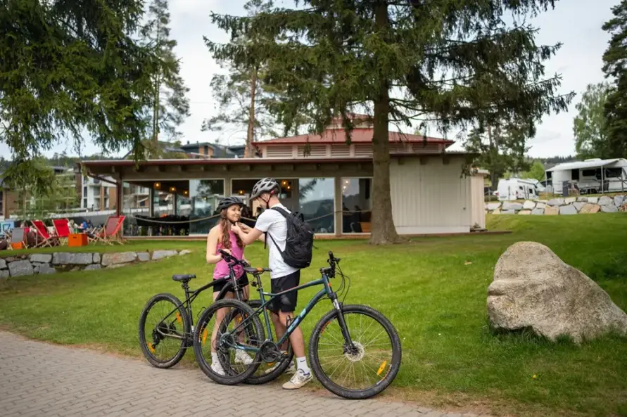 Nástup na cyklostezku u Restaurace Camping Panorama Lipno