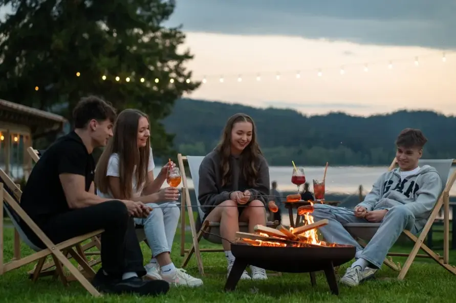 Opeákní buřtů v Camping Panorama Lipno