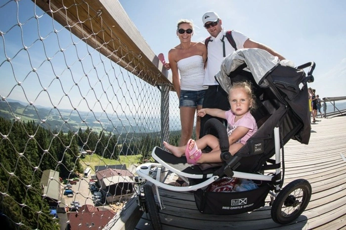 S kočárkem na Stezku korunami stromů Lipno